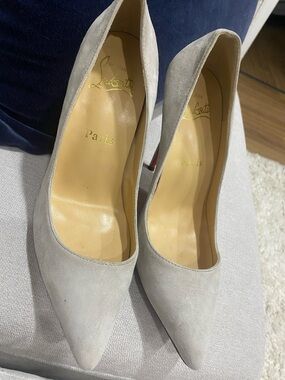 Light Gray Suede Pointed Pumps
